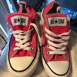 Women pink converse